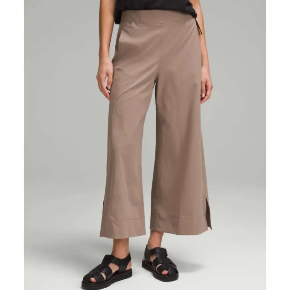 Lululemon Stretch Woven High-Rise Wide-Leg Cropped Pant, Taupetastic, Size M - Picture 1 of 10